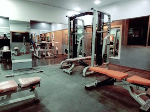 Gym equipment and training floor
